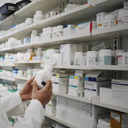 services pharmacie classique médicament pharmacie Anatole France à Vitry-sur-Seine